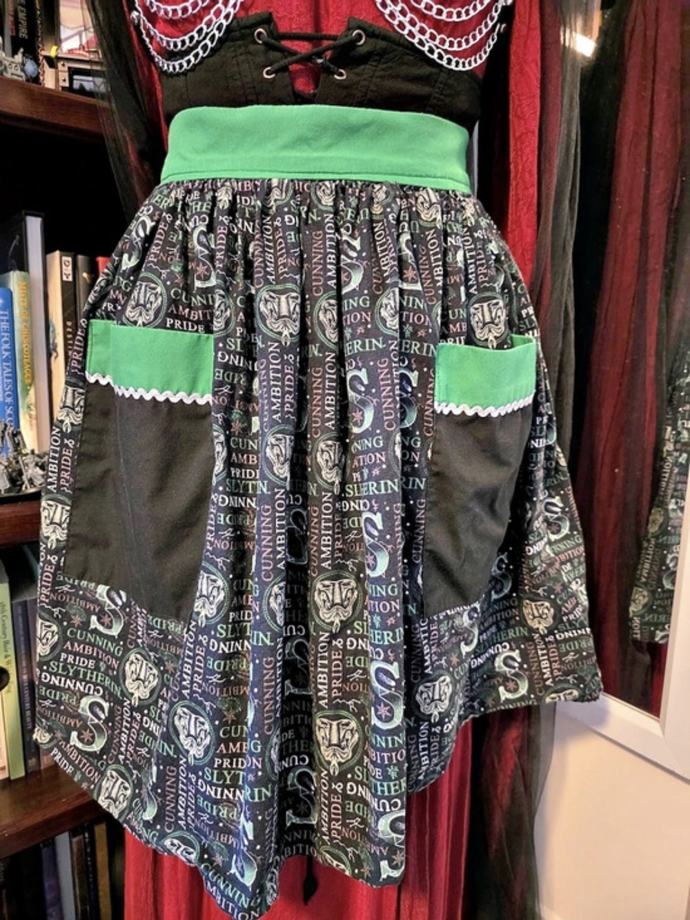 Handmade Printed Tie Back Apron With Pockets
